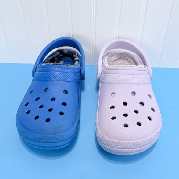2 Pairs Crocs Classic Lined Women Clogs Size 7 - Picture 12 of 16